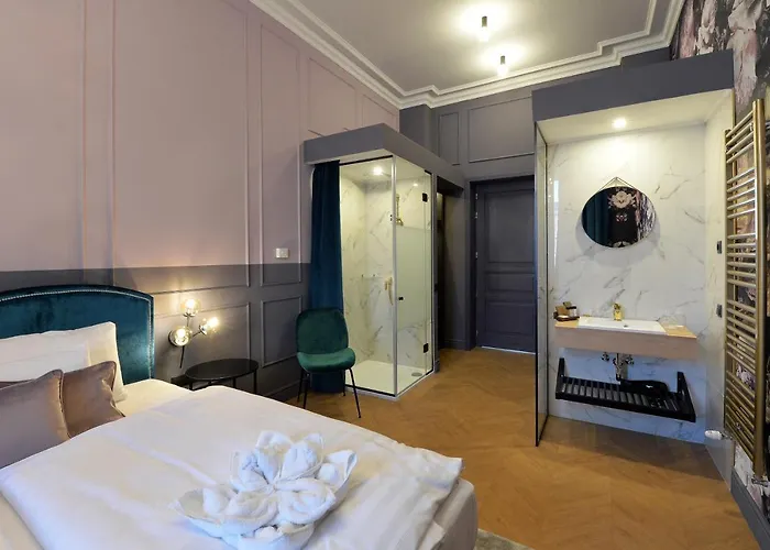 Hotel 1552 Boutique 4*