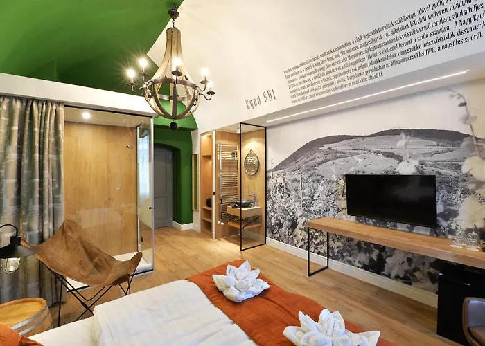 1552 Boutique 4*