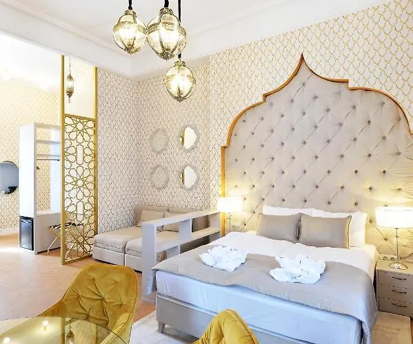 1552 Boutique Hotel