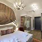 1552 Boutique Hotel