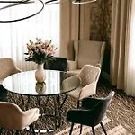 1552 Boutique Hotel